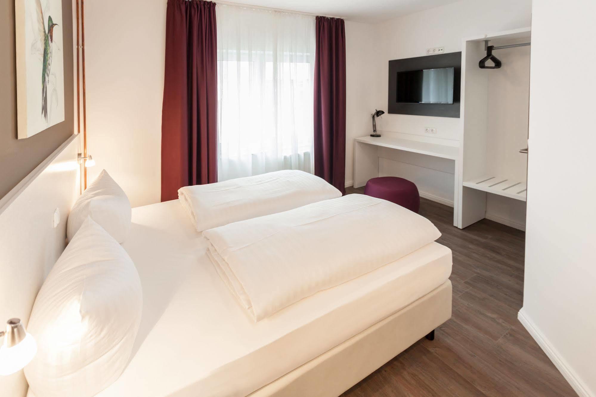 Hotel West Hamburg Exterior photo